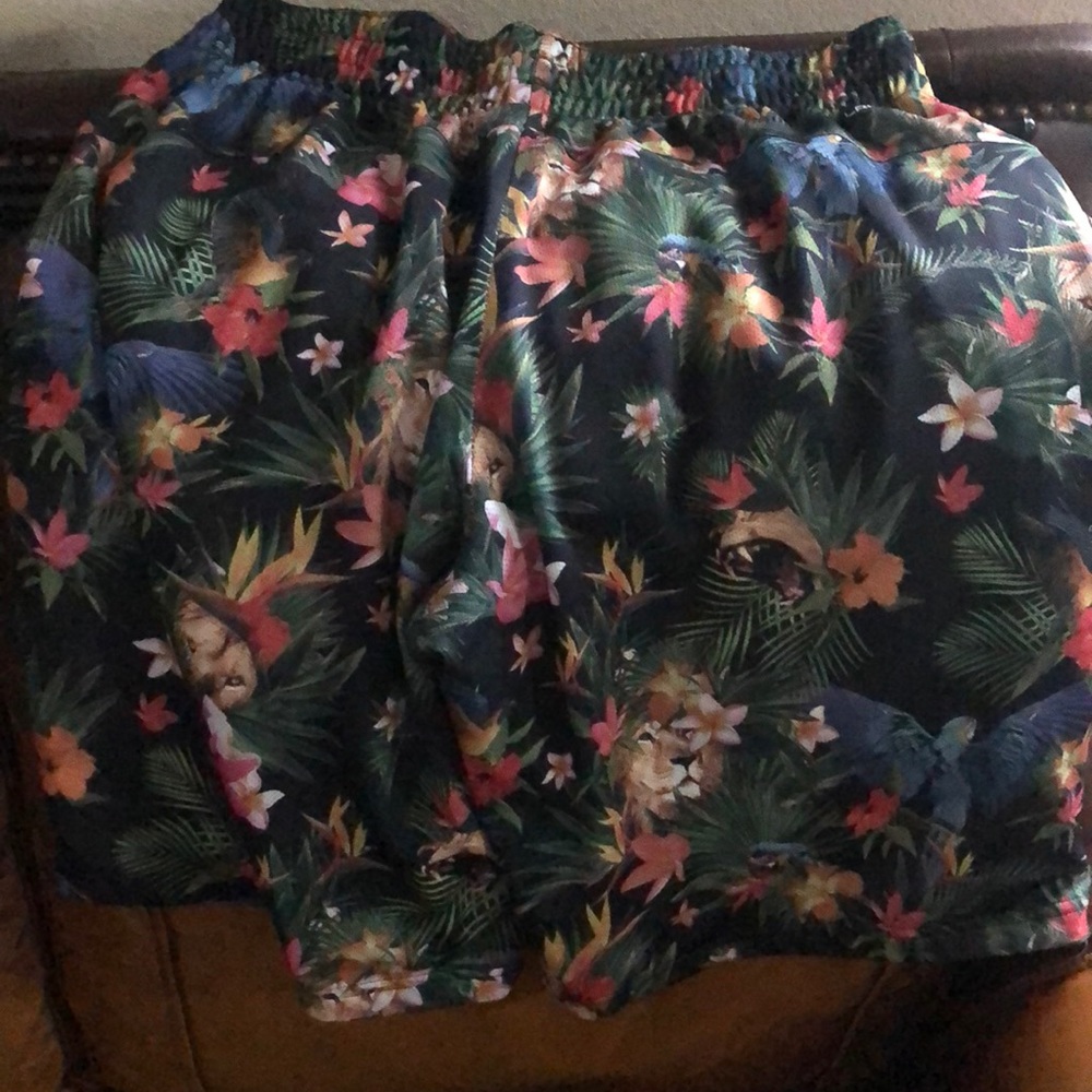 LRG shorts - Picture 2 of 2